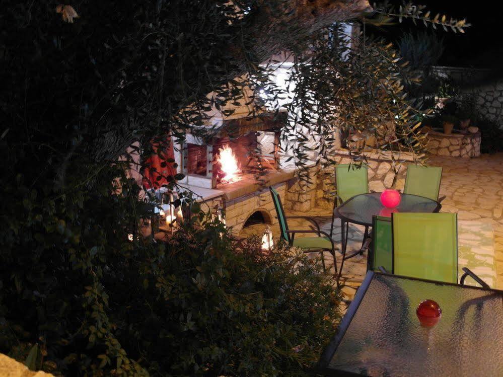Ionian Villas Agios Nikitas Exterior photo